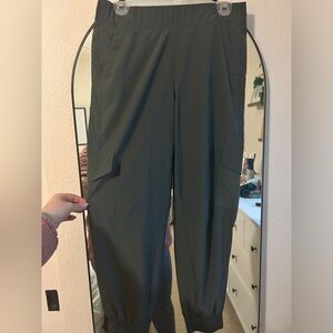 Apana lightweight athletic joggers. Medium. Olive green